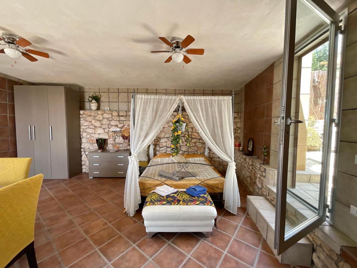 Stone Home - Sea & Landscape Marittima Esterno foto